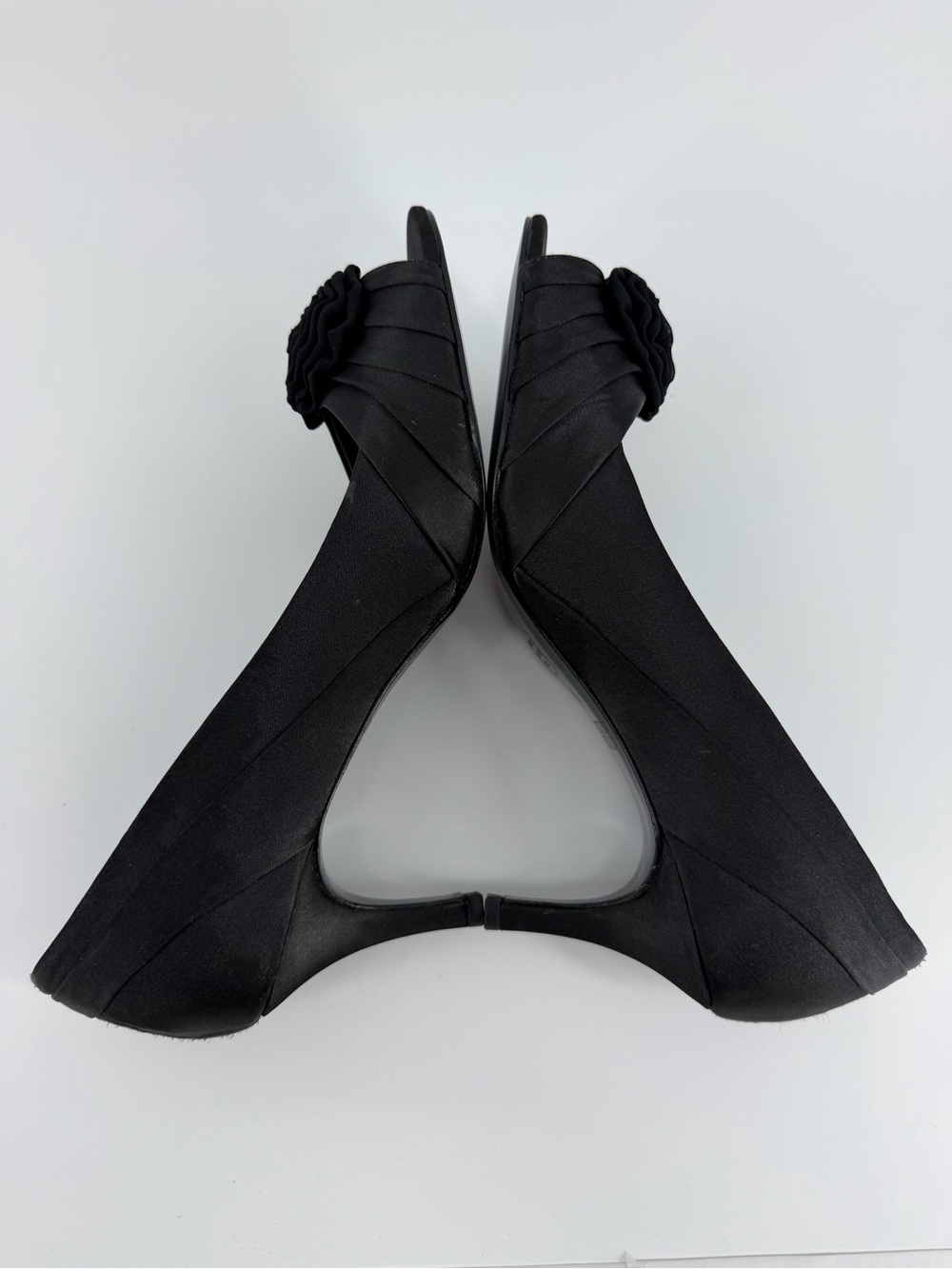 Mootsies Tootsies Y2K Black Satin Rosette Peep Toe 3" Heels, Women's 10 - Picture 7 of 12